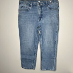 Lee Riders Midrise Capri Women’s Size 16